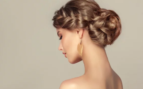 Lire la suite à propos de l’article Tresses et coiffures tressées